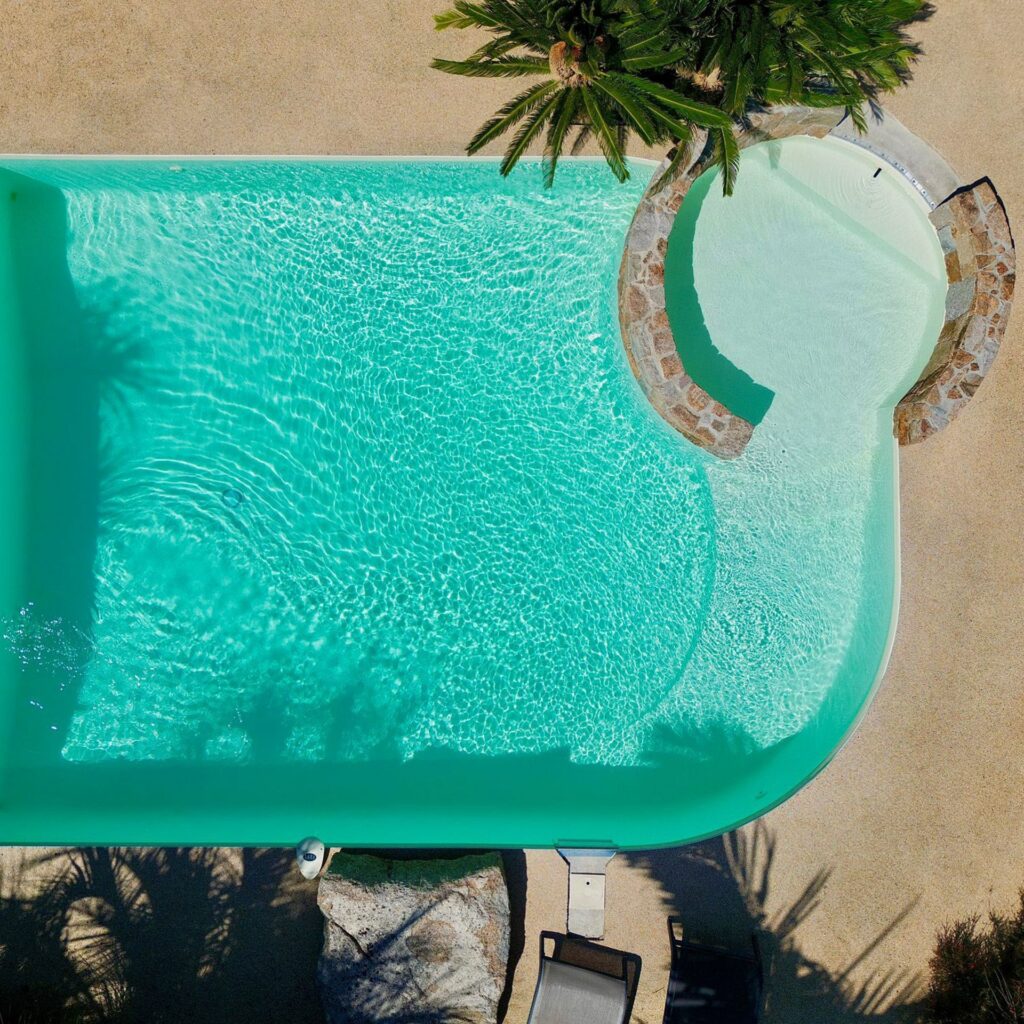 Gros oeuvre & Maçonnerie - Rénovation piscine desjoyaux, rénovation structure, muret en pierres sèches