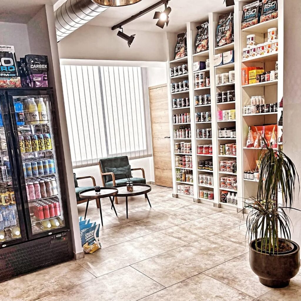 Rénovation - rénovation d'un magasin de nutrition - boutique et salle de bain - maçonnerie placo faïence carrelage