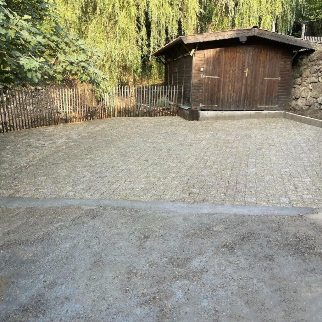 Maçonnerie - création dun parking privé en pavés